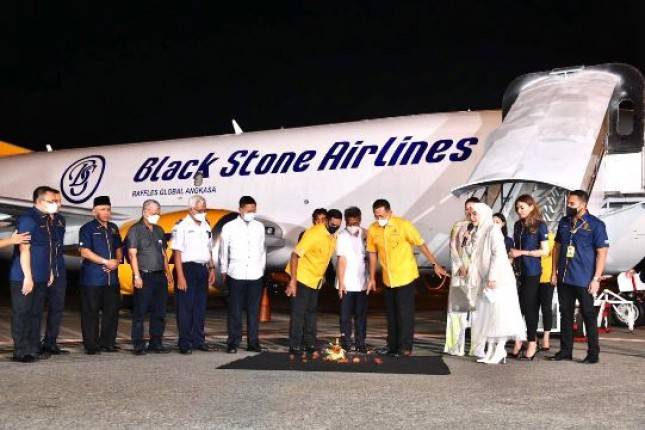 Ketua MPR RI  Resmikan Beroperasinya Black Stones Airlines