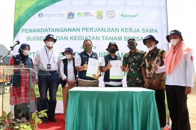 Food Station Jalin Kerjasama Contract Farming dan Budidaya dengan Kelompok Tani Karawang