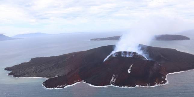 Tinjau Anak Krakatau, Kepala BNPB Imbau Masyarakat dan Pemda Tingkatkan Kesiapsiagaan