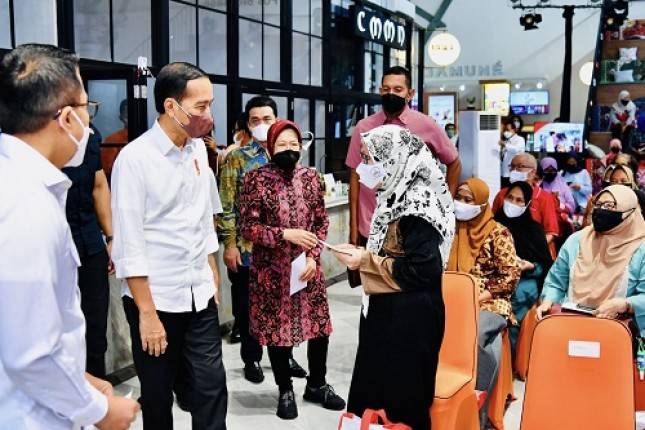 Top! Presiden Sampaikan Apresiasi kepada Kemensos, Salur BLT Minyak Goreng Capai 98,3%