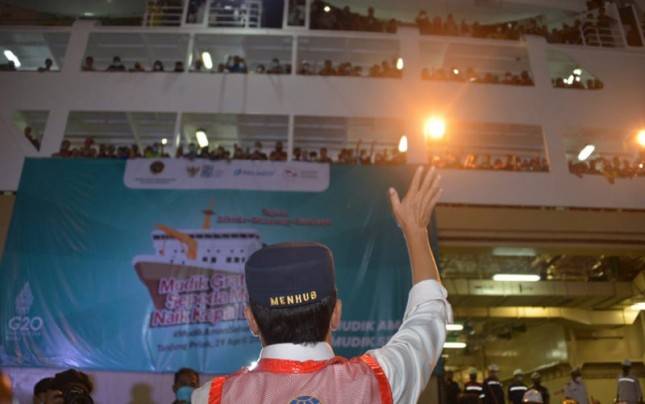 Keceriaan Warnai Pelepasan Mudik Gratis Dengan Kapal Laut, Angkut 1.628 Orang dan 703 Motor