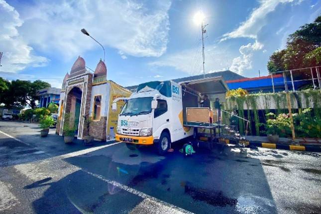 BSI dan ASDP Sediakan Mobil Mushola di Empat Pelabuhan
