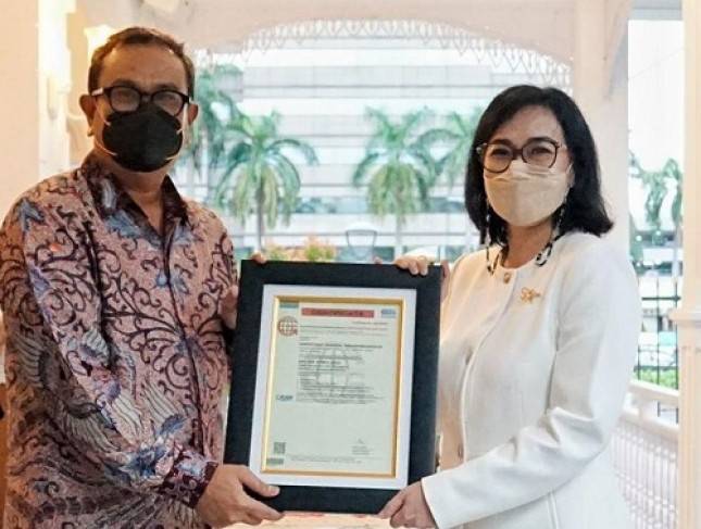 Terima Sertifikat Anti Suap dari SUCOFINDO,  Inspektorat Jenderal Kemendikbudristek Minimalisir Risiko Penyuapan