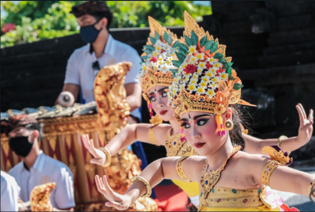  Sandiaga Uno Jelaskan Pentingnya Kualitas SDM untuk Pengembangan dan Penerapan Pariwisata Berkelanjutan
