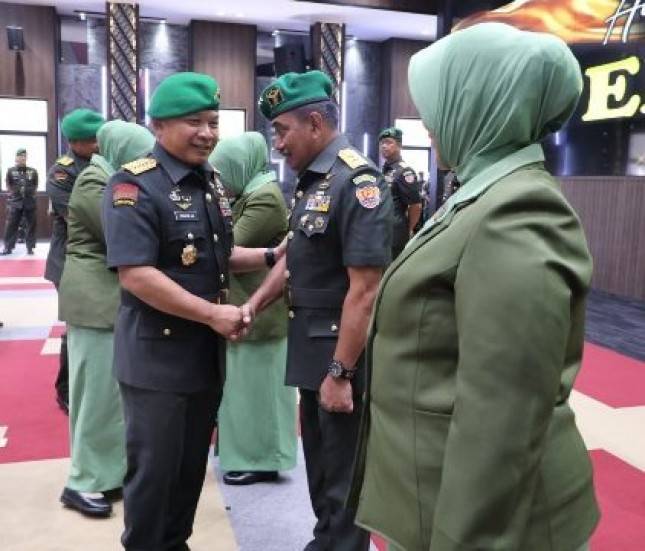 KASAD Jend TNI Dudung Abdurachman Tegaskan Pimpin dengan Keteduhan dan Mengayomi Anak Buah