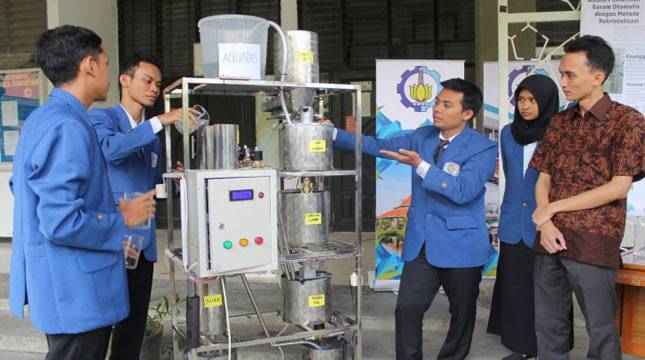 Lima Mahasiswa ITS Ciptakan Mesin Pemurnian Garam 