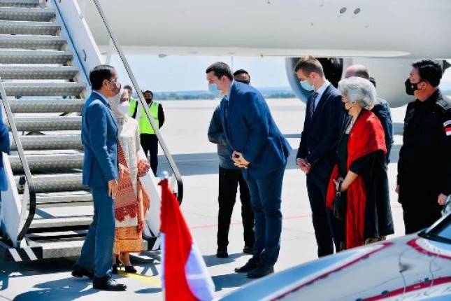 Sebelum Memasuki Ukraina, Presiden Jokowi Singgah di Rzeszow Polandia