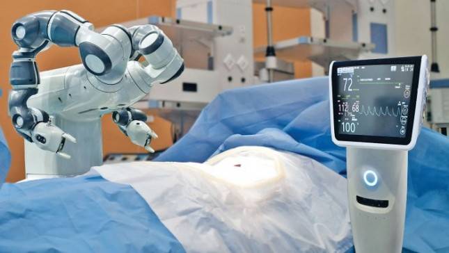 Ciptakan Pemerataan Layanan Kesehatan, Kemenkes Mulai Program Bedah Robotik Jarak Jauh
