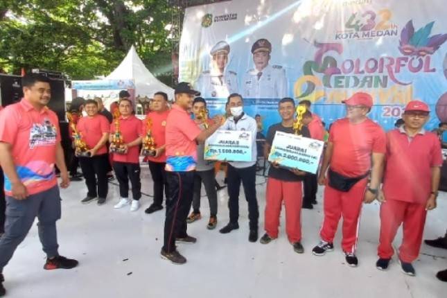 Danyonmarhanlan I Mayor Marinir Indra Fauzi Belawan  Ikuti Senam Massal Pecahkan Rekor MURI