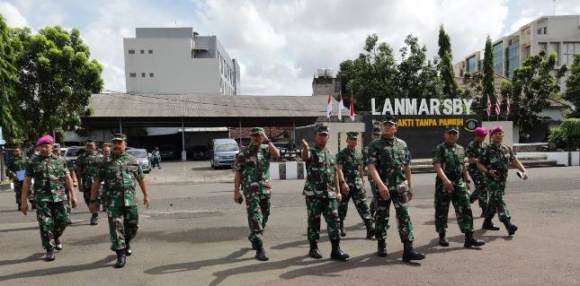 KASAL Laksamana Yudo Margono Tinjau Kesiapan Sarpras Catar AAL di Lanmar Surabaya