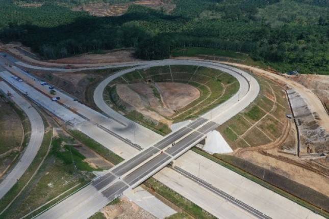 Konstruksi Tol Pekanbaru-Padang Seksi Preioritas  Signifikan