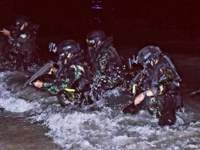 Pasukan Khusus TNI AL Infiltrasi ke Tarakan Kaltara