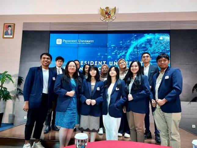 President University Dukung Mahasiswa dan Alumni untuk Menempuh Pendidikan di Luar Negeri