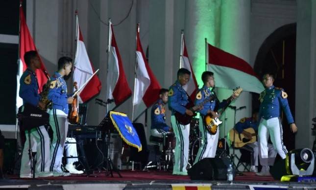 Aksi Taruna Samudera di Kota Tua Jakarta