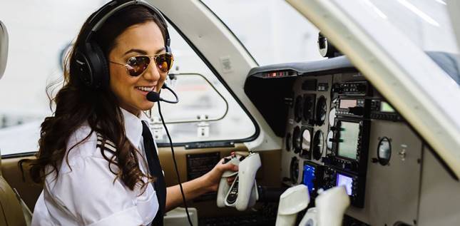 Shaesta Waiz Pilot Pertama Afghanistan Hari Ini Mendarat di Bali