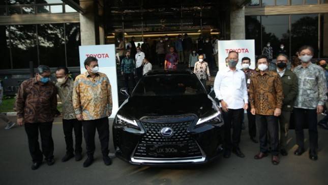 TAM Siapkan Kendaraan Listrik Lexus UX300e Dukung Mobilitas Konferensi G20
