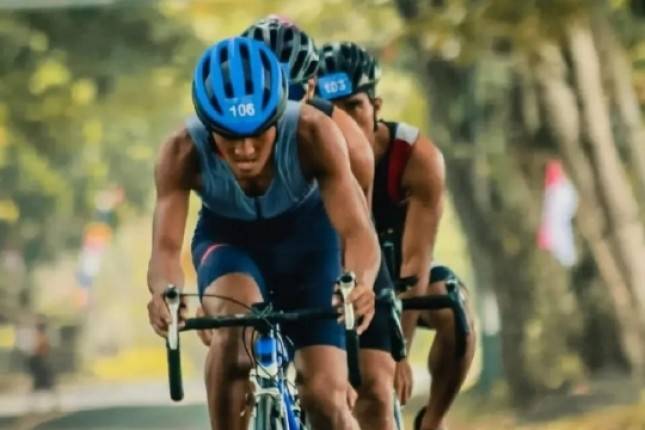 Atlet Triathlon Brigif 1 Marinir Mendominasi Juara di Ajang Lomba Karangtawulan.