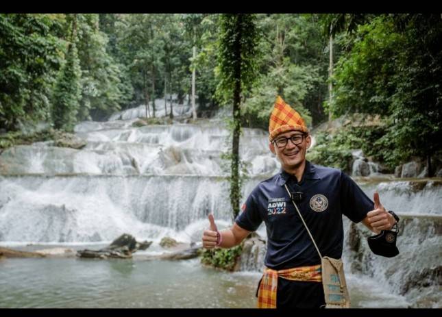 Menparekraf Apresiasi Desa Wisata Air Terjun Moramo Sultra Kembangkan Wisata Konservasi Alam
