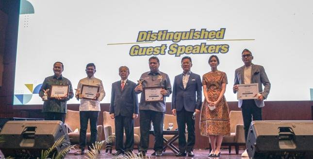 Tiga Menteri Hadiri UPH Festival, Ajak Mahasiswa Baru Persiapkan Diri Menuju Indonesia Emas