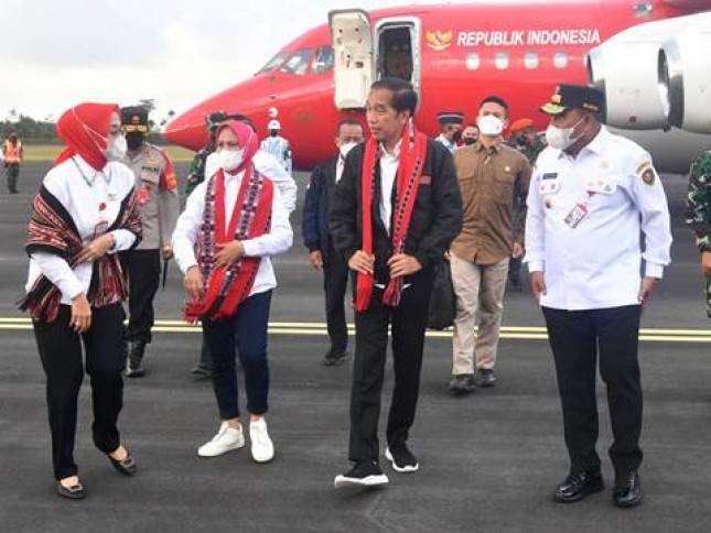 Presiden Jokowi Dijadwalkan Bagikan Bansos Hingga Tinjau Optimalisasi SPAM di Kepulauan Tanimbar