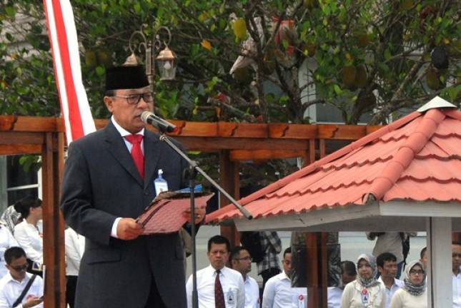 BTN Gelar Upacara Bendera di Museum Pendaratan Soekarno Danau Limboto