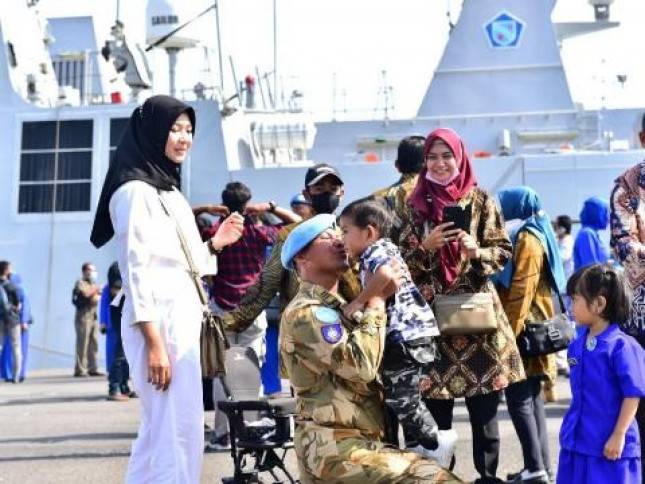 KASAL Laksamana Yudo Margono Sambut Kepulangan KRI SIM 367 di Pangkalan Surabaya