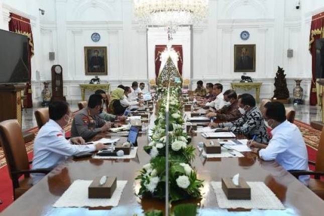 Presiden Jokowi Pimpin Rapat Persiapan Indonesia sebagai Tuan Rumah Piala Dunia FIFA U20