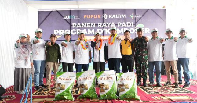 D&rsquo;Komposer Pupuk Indonesia Grup Bisa Perbaiki Kualitas Tanah