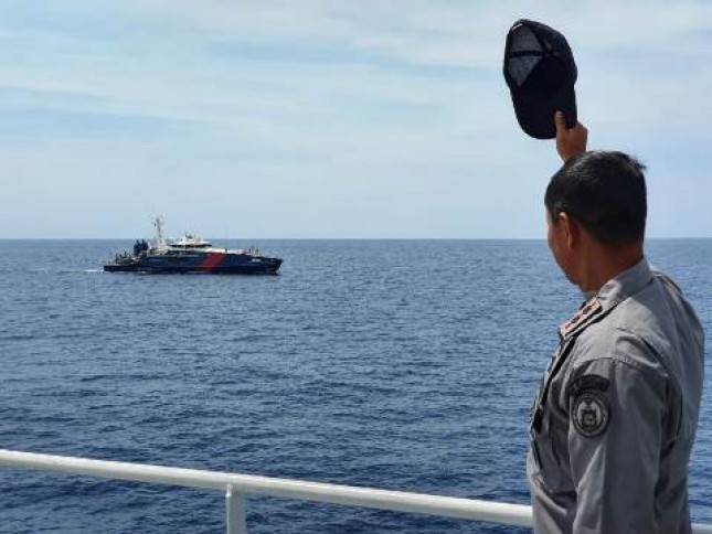 KN Pulau Dana-323 Tiba di Darwin Australia 