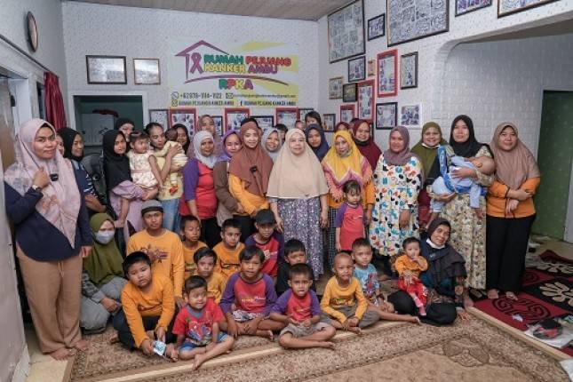 Terus Tebar Kebaikan! Sicepat Ekspres Dan Indonesia Pasti Bisa Berikan Bantuan Untuk Rumah Pejuang Kanker Ambu