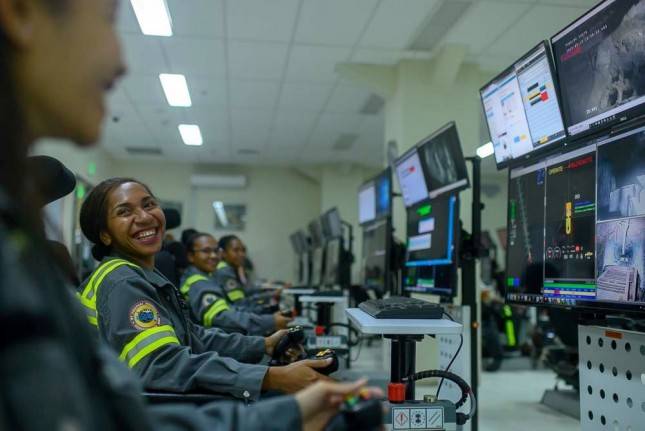 Peringati Hari Jadi Pertambangan dan Energi ke-77, MIND ID Terapkan Smart Operation di Industri Pertambangan