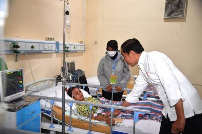 Presiden Jokowi Kunjungi Korban Tragedi Kanjuruhan di Malang