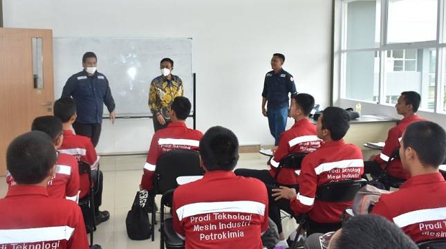 11 Industri Petrokimia Bakal Serap Ratusan SDM Lulusan Politeknik Besutan Kemenperin di Banten