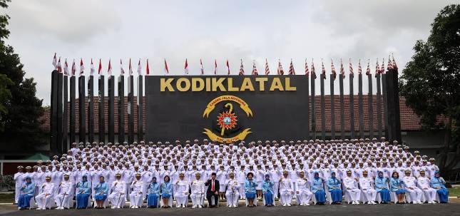 Dankormar Hadiri Praspa Diktukpa LII dan Diktukpakat II TNI AL TA.2022 Serta Wisuda Purna Bhakti TNI AL 2022