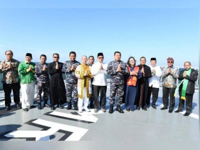 KASAL Laksamana TNI Yudo Margono: TNI AL Rumah  Toleransi Berawgama