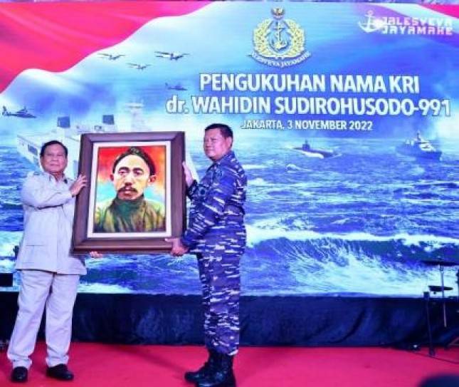 Menhan Prabowo dan KASAL Laksamana Yudo Margono Mengukuhkan KRI WSH 991