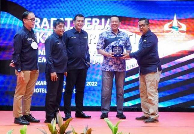 Ketua MPR R Ajak Antisipasi Ancaman Krisis Ekonomi Global