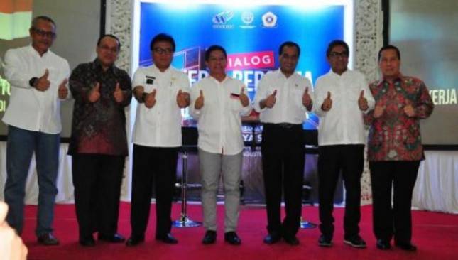 Menhub Budi Karya Sumadi Pastikan  LRT Palembang Selesai Juni 2018          