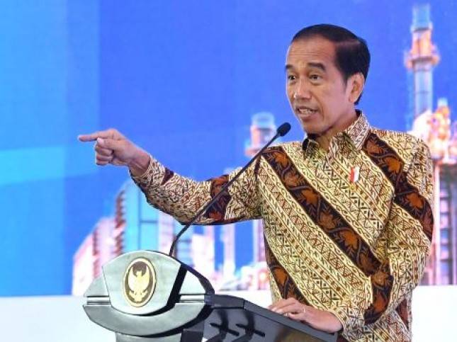 Gaet Investasi Rp 1.400 Triliun di 2023, Jokowi Minta Pemda Segera Selesaikan Dua Masalah Ini...