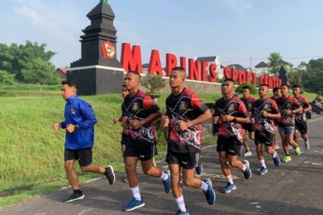 Prajurit Batalyon Tank Amfibi 2 Marinir Laksanakan Lari di MSC