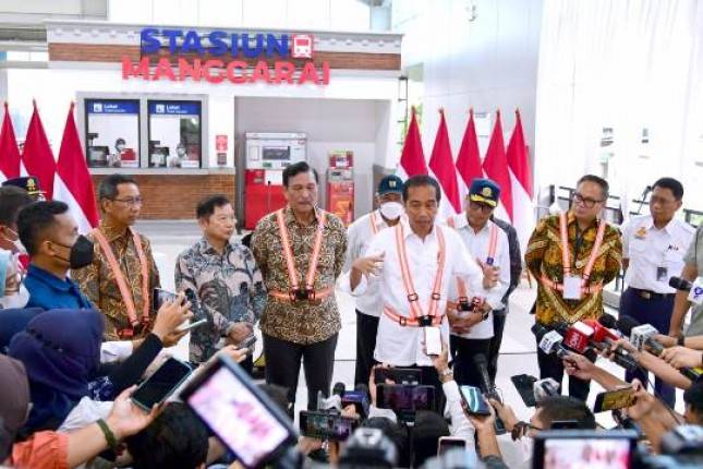Presiden Jokowi Dorong Peningkatan Slot Penerbangan Secara Hati-Hati