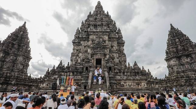 PT TWC Dukung Pelaksanaan Upacara Galungan Perdana di Candi Prambanan