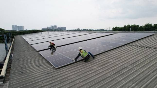 Upaya Go Green Perusahaan, PT Modern Plastic Industry Pasang Instalasi PLTS Atap dari SUNterra
