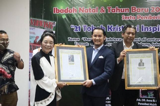 Finsensius Mendrofa Dapat Award Tokoh Kristiani Inspiratif versi Majalah NARWASTU
