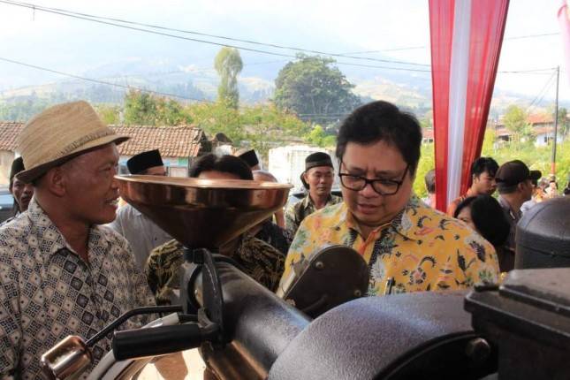 Menko Airlangga: Menuju Kemandirian Energi Harus Kurangi Ketergantungan Impor BBM