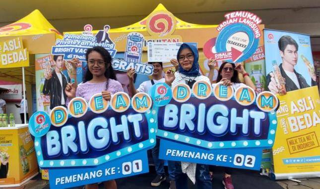 Dua Tutup Botol Pertama Ichitan Wujudkan Mimpi Fans Bertemu Bright Vachirawit Di Thailand