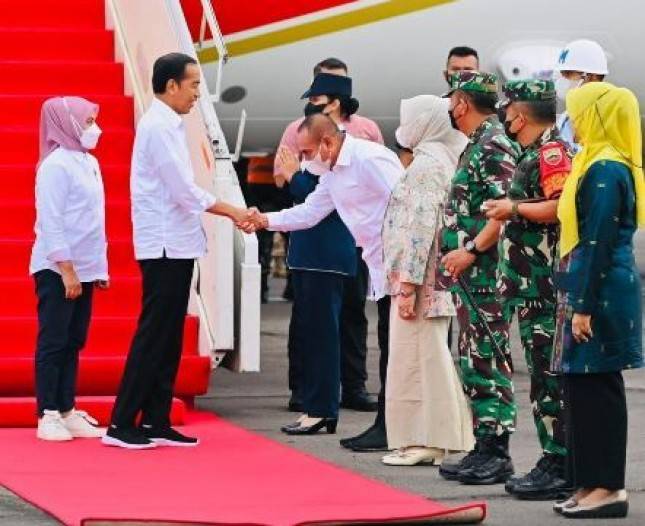 Presiden Jokowi dan Ibu Iriana Kunjungan Kerja ke Sumatra Utara