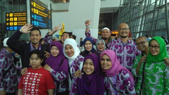 112 Jamaah Haji Khusus Patuna Travel Tiba di Tanah Air