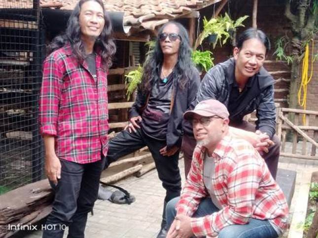 Demi Wujudkan Single Terbaru Whizzkid, Hengky Supit Datang Khusus dari Belanda 