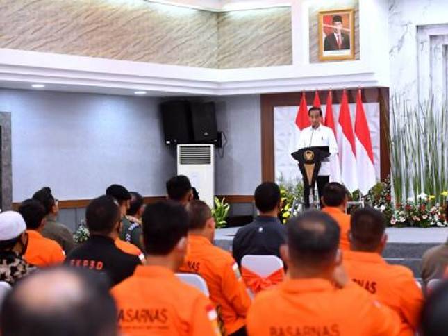 Presiden Jokowi Apresiasi Kecepatan Respons Basarnas di Lapangan